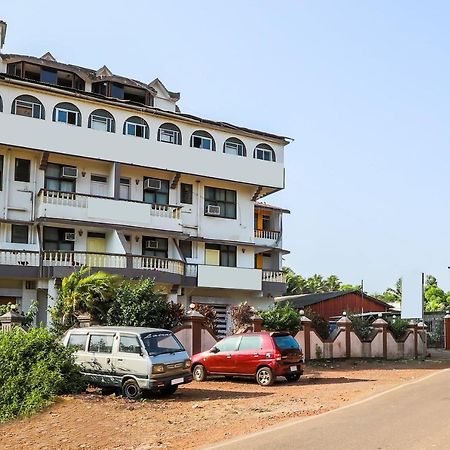 Spot On 37412 Hotel Priti International Mapusa Eksteriør billede